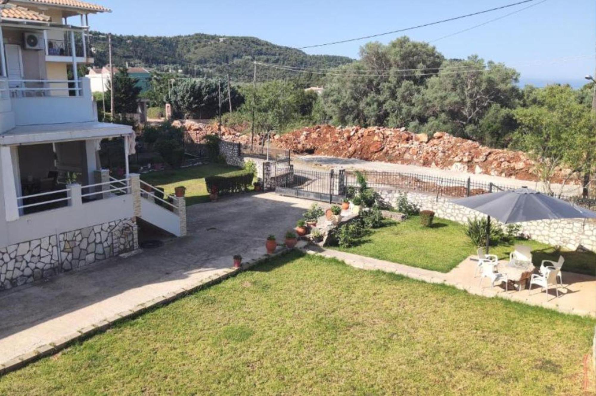 Villa Marina Tsoukalades Exterior photo